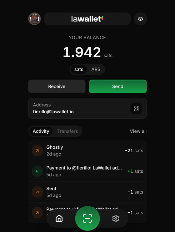 Pantalla de inicio de LaWallet: saldo en sats, botones para recibir y enviar, y la address fierillo@lawallet.io